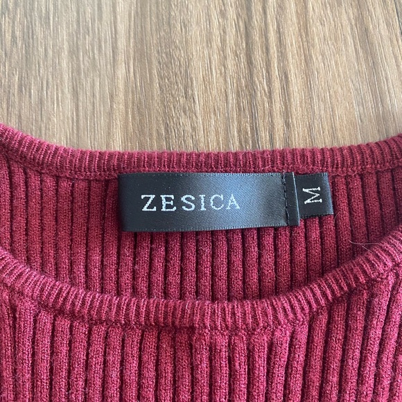 Maroon Ribbed Tank Top - Picture 3 of 3